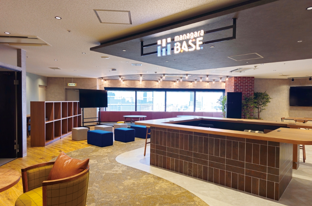 BASE梅田