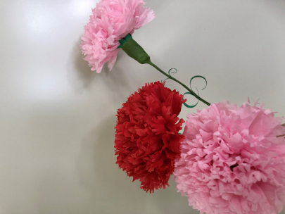 月曜イベント お花紙でカーネーションを作りました 鳥取キャンパス 通信制高校 単位制 なら第一学院高等学校